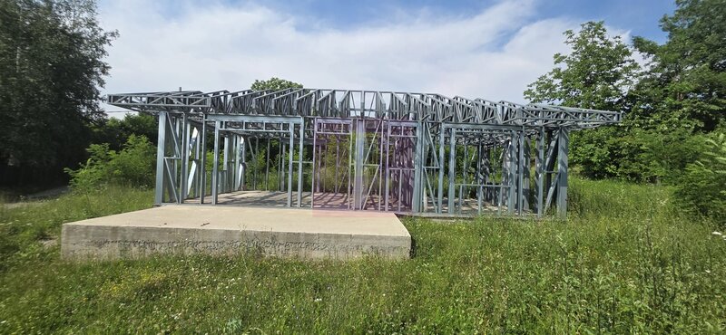 Casa pe structura metalica si teren de 757 mp de vanzare in Brebu